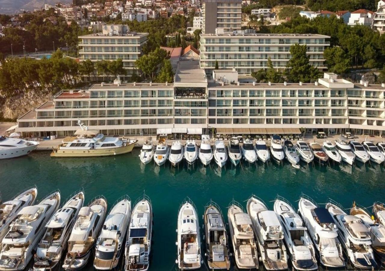 Villa J&J Apartments Residence With Swimming Pool Podstrana Exterior foto